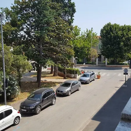 Luka Apartament *