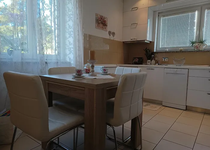 Apartment Luka *